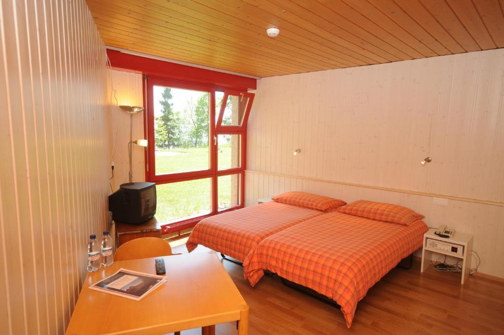 Hotel Twannberg Neuchatel Phòng bức ảnh