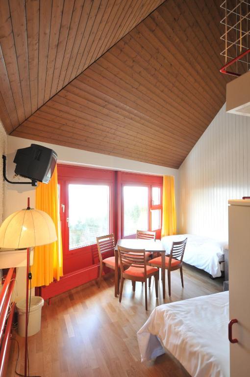 Hotel Twannberg Neuchatel Phòng bức ảnh
