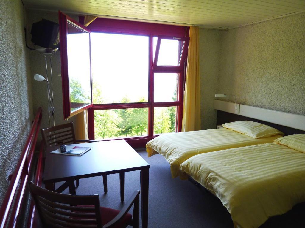 Hotel Twannberg Neuchatel Phòng bức ảnh